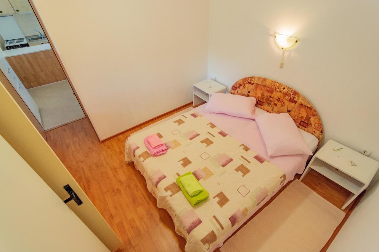 Apartment Dumicic 2 Mundanije Luaran gambar