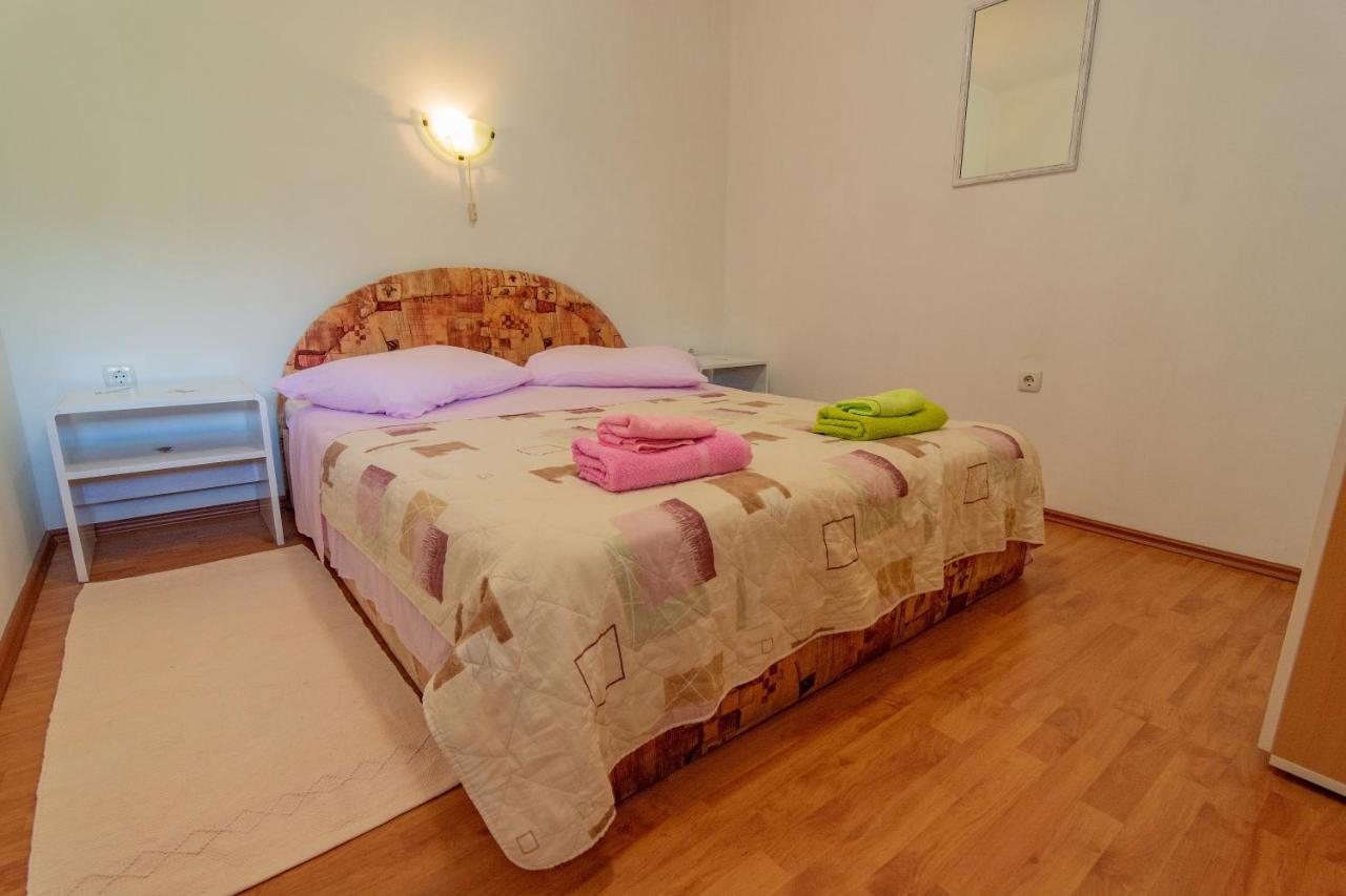 Apartment Dumicic 2 Mundanije Luaran gambar